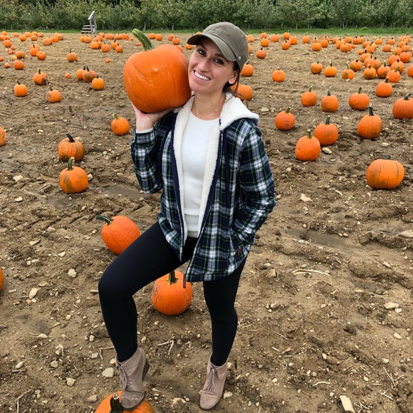 Meet your Posher, Alessandra - Picture 4 of 5